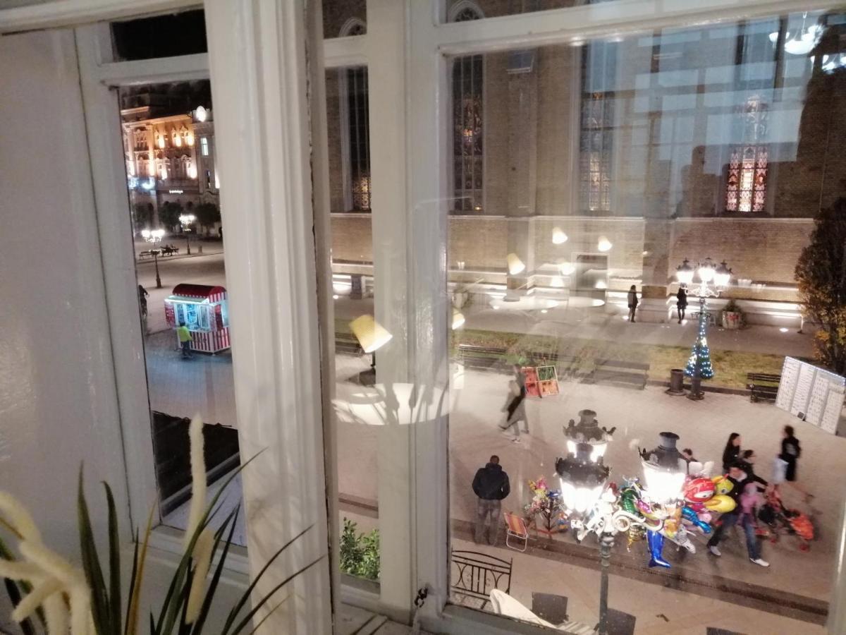 Filinhome Zmaj Jovina Suite Novi Sad Esterno foto